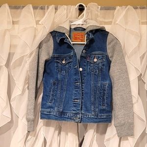 Levi XS Denim jacket with fleece arms and hoodie NEW!